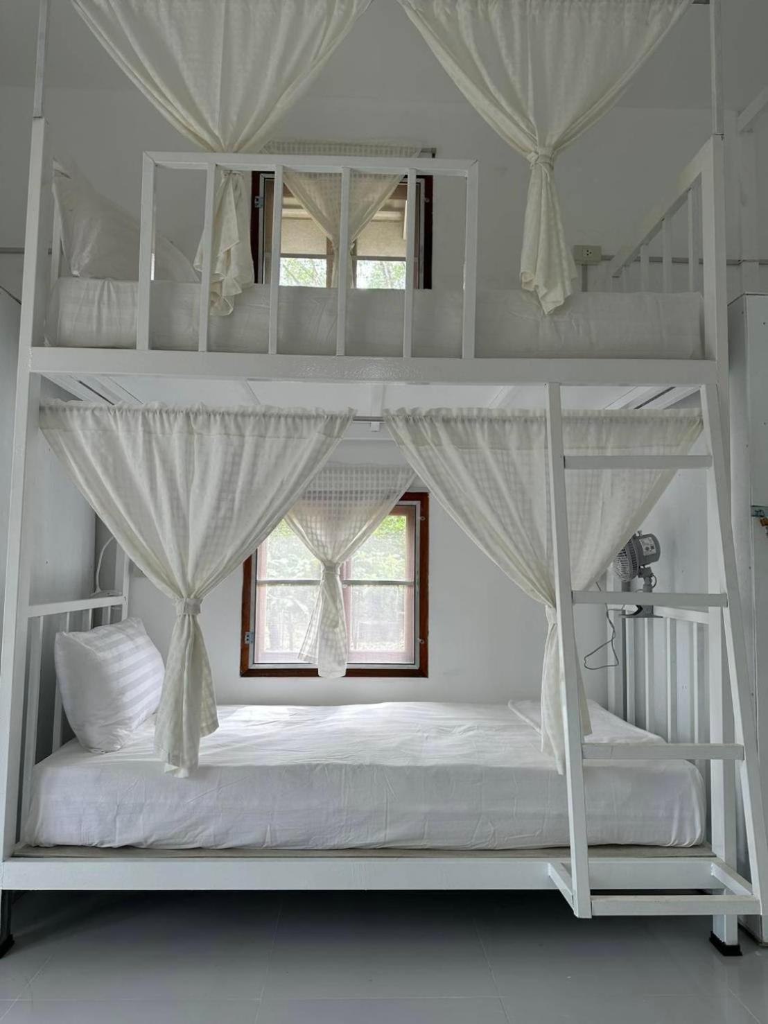 Rabbit Bungalow Koh Phayam Extérieur photo