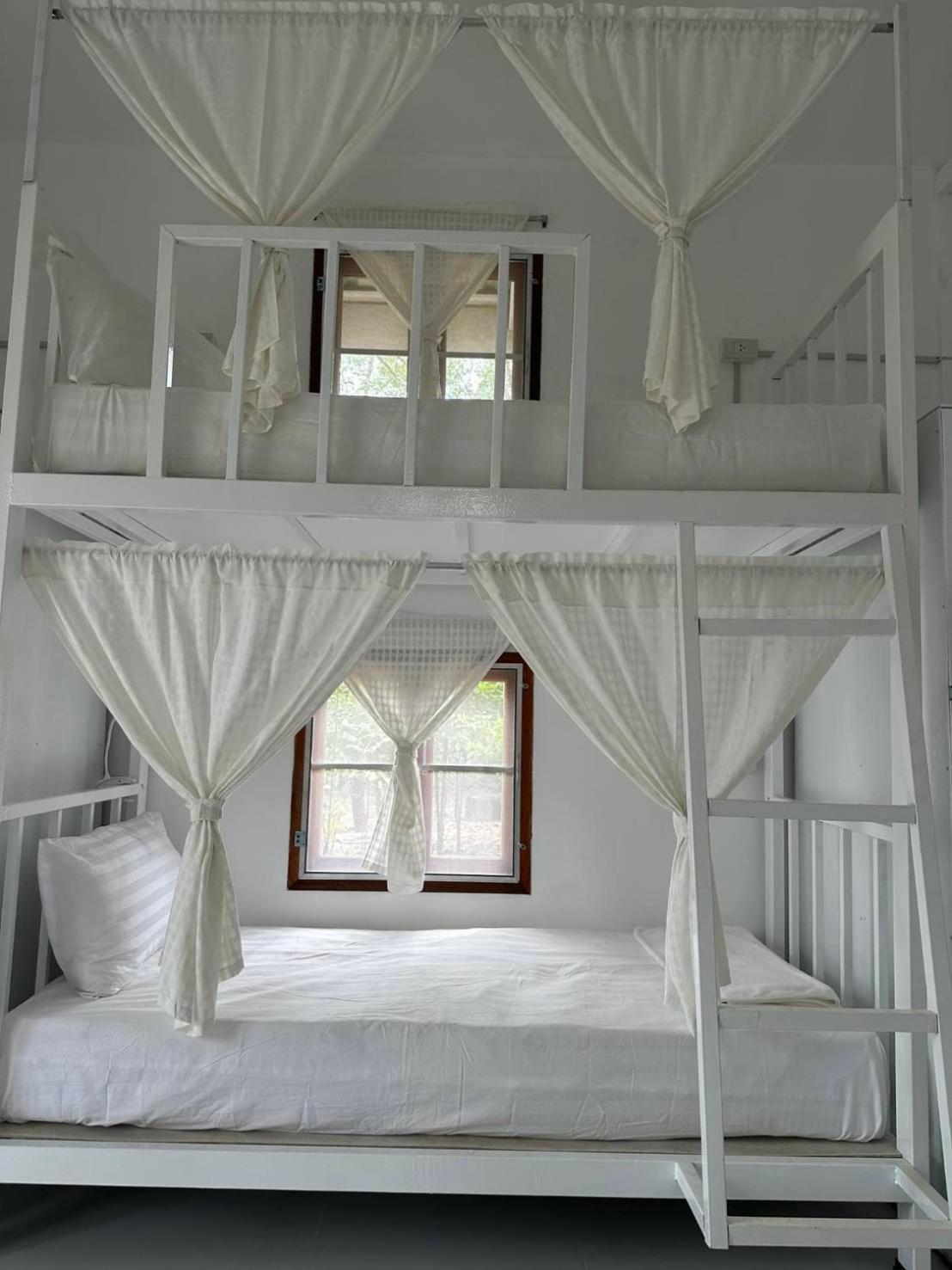 Rabbit Bungalow Koh Phayam Extérieur photo