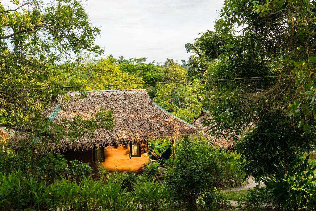 Rabbit Bungalow Koh Phayam Extérieur photo
