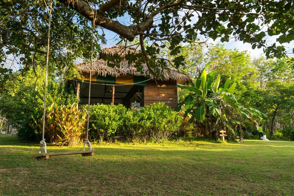 Rabbit Bungalow Koh Phayam Extérieur photo